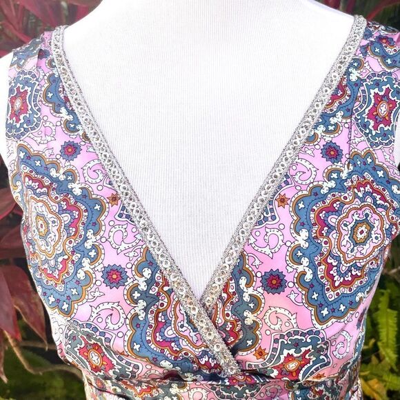 Alice & Trixie Paisley Silk Sleeveless Blouse - Picture 3 of 7